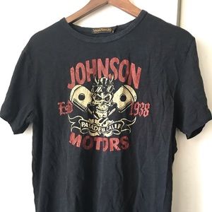 Johnson Motors Graphic T-Shirt Men’s Large